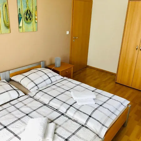 Apartment Adam