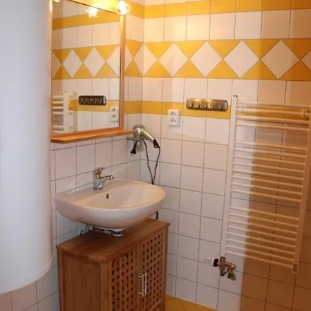 Apartment Adam